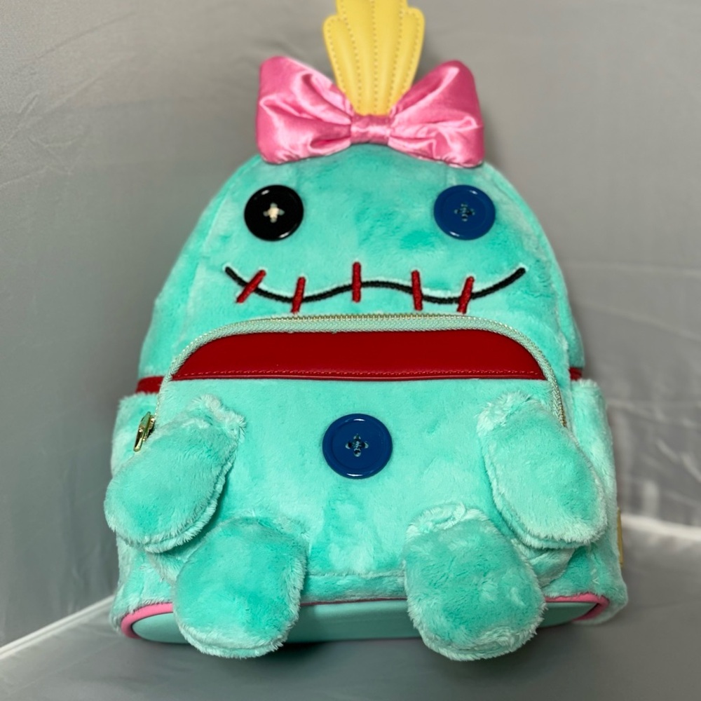 LE LOUNGEFLY Lilo & Stitch Scrump Plush Cosplay Mini Backpack - Picture 10 of 11